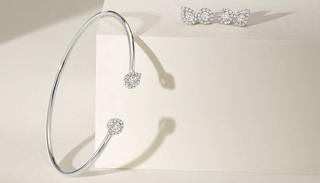 DB Classic Eternity Line Round Brilliant Diamond Bracelet De Beers UK