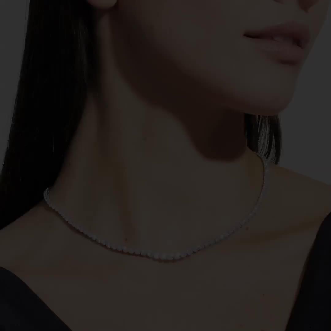 DB CLASSIC ETERNITY LINE 白金漸變圓形明亮式切割鉆石項鏈, video 1