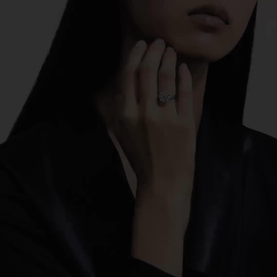 De Beers Classic 圓形明亮式切割鉆戒, video 1