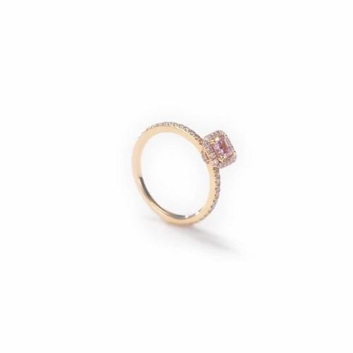 Pink cushion 2025 diamond ring