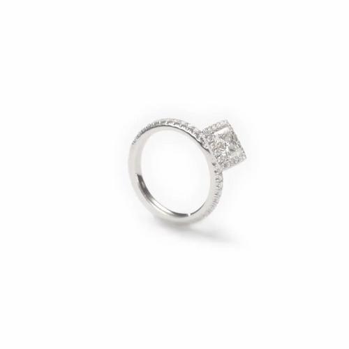 Aura princess cut diamond ring De Beers IT