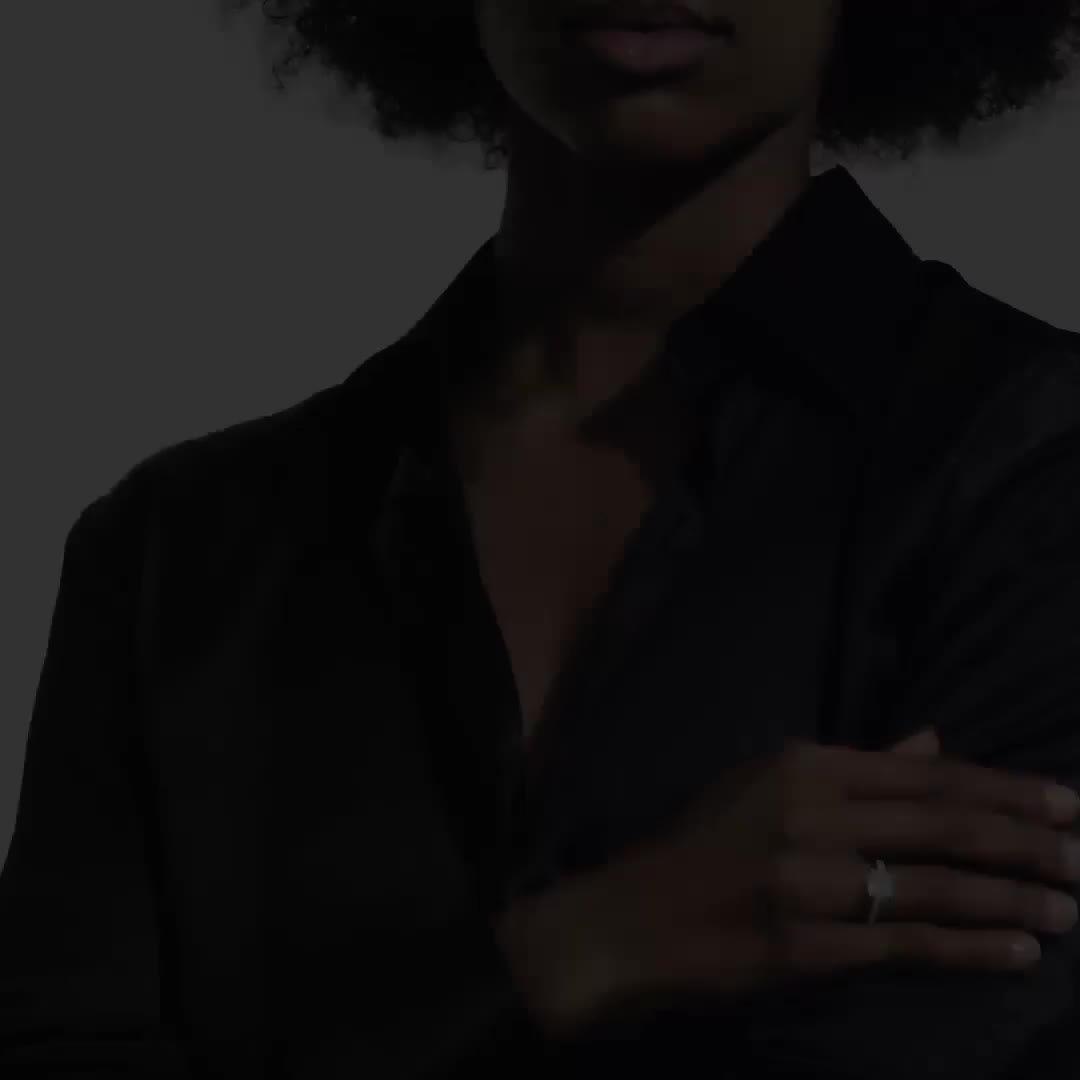 Old Bond Street 枕形切割鉆戒, video 1